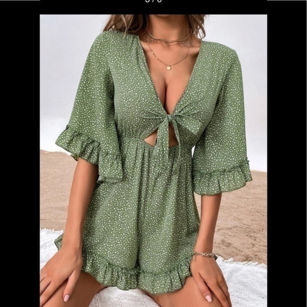 SHEIN KEYHOLE FRONT POLKA DOT ROMPER